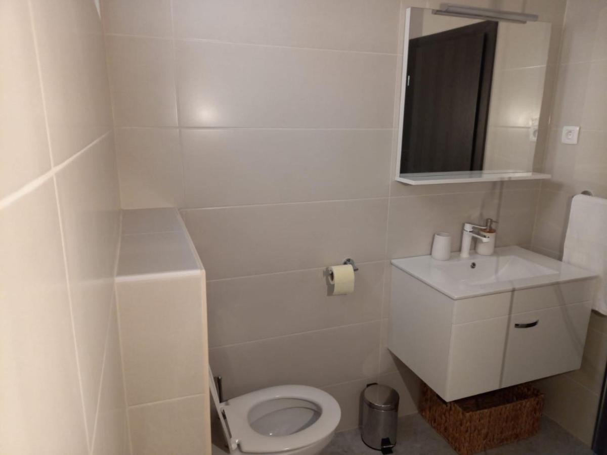 Seaview Suites Ondina Komiza Exterior photo